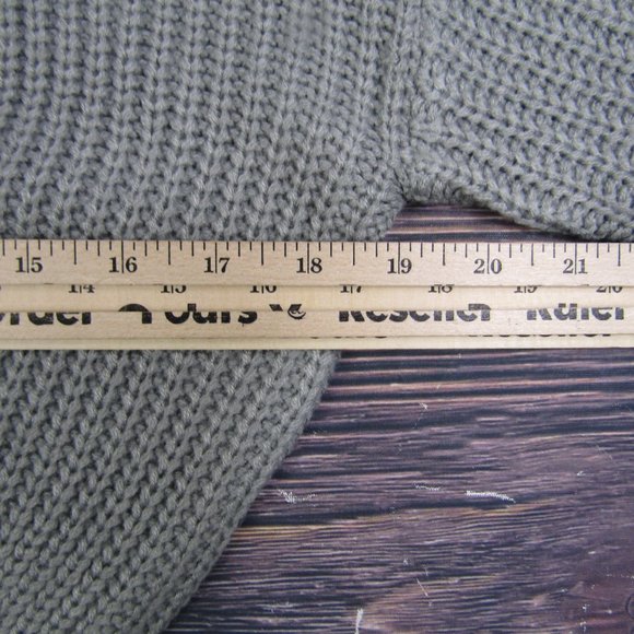 Elodie NEW Small Gray Crewneck Crop Sweater Knit Winter Acrylic - Picture 4 of 7